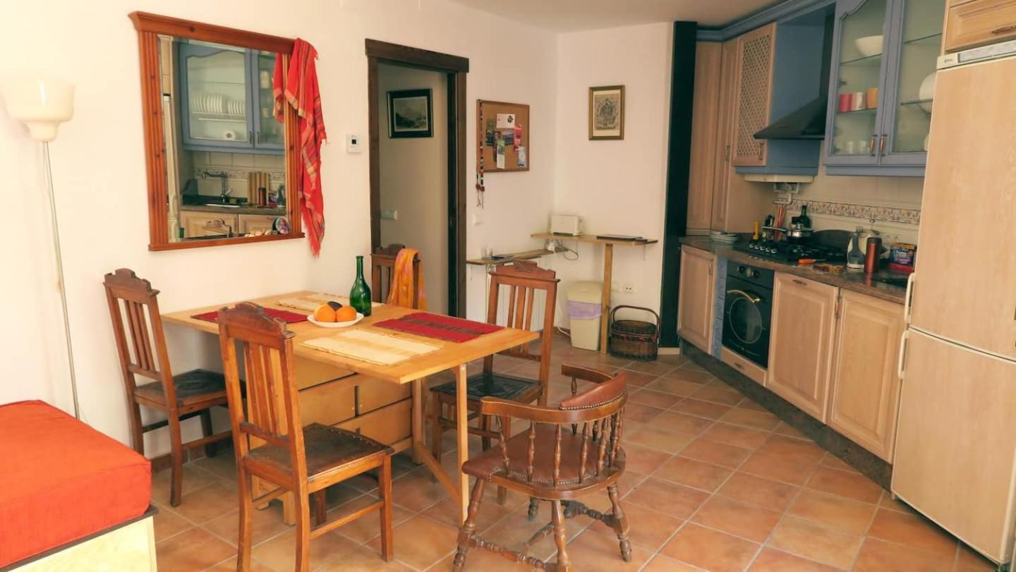 Charming Albaicin Patio Flat Free Onsite Parking Apartment Гранада Екстериор снимка