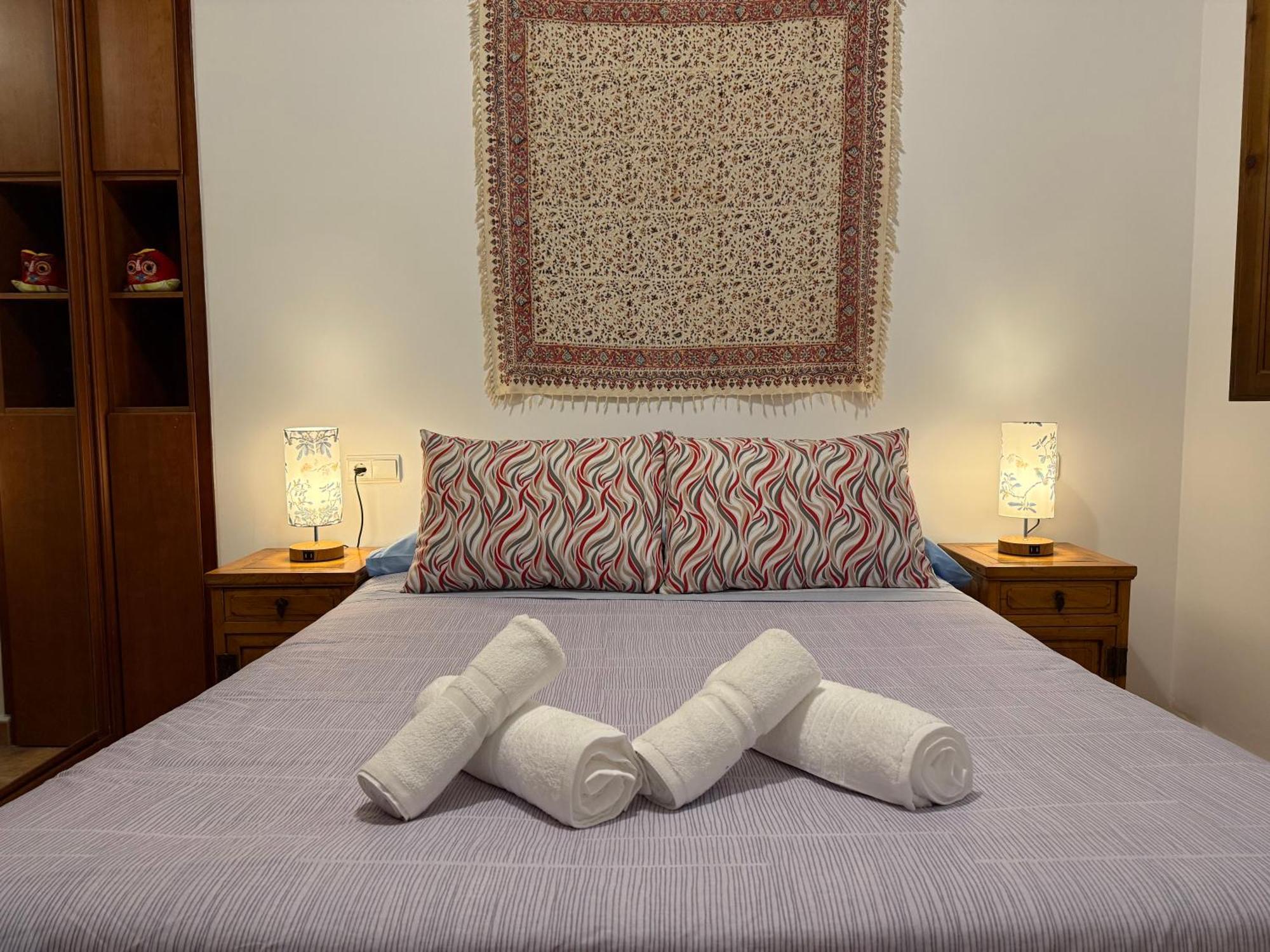 Charming Albaicin Patio Flat Free Onsite Parking Apartment Гранада Екстериор снимка